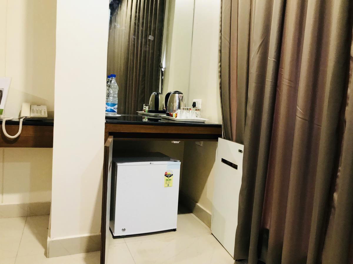 Sitaram Inn Bhadrāchalam Exteriör bild